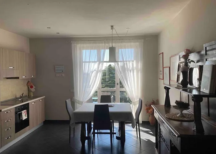 La Casa Dei Nonni Monforte dʼAlba